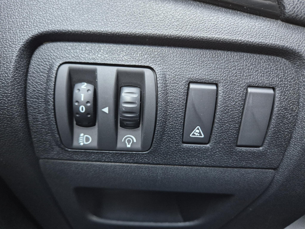 Renault Scenic 1.6 110 expression navigatie, clima, trekhaak, all seasonban