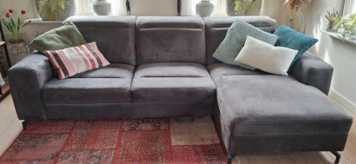 Henders en Hazel 3 zitshoekbank en kleine damesstoel