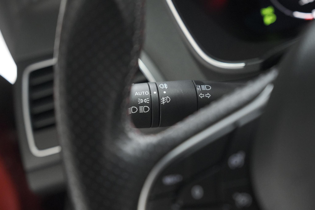 Renault Megane 1.6 plug-in hybrid 160 r.s. line | camera | head-up display 