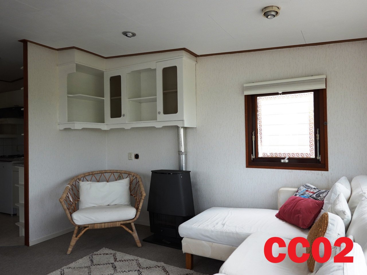 Spiegelchalet, chalet met gespiegelde indeling en dubbel glas te koop