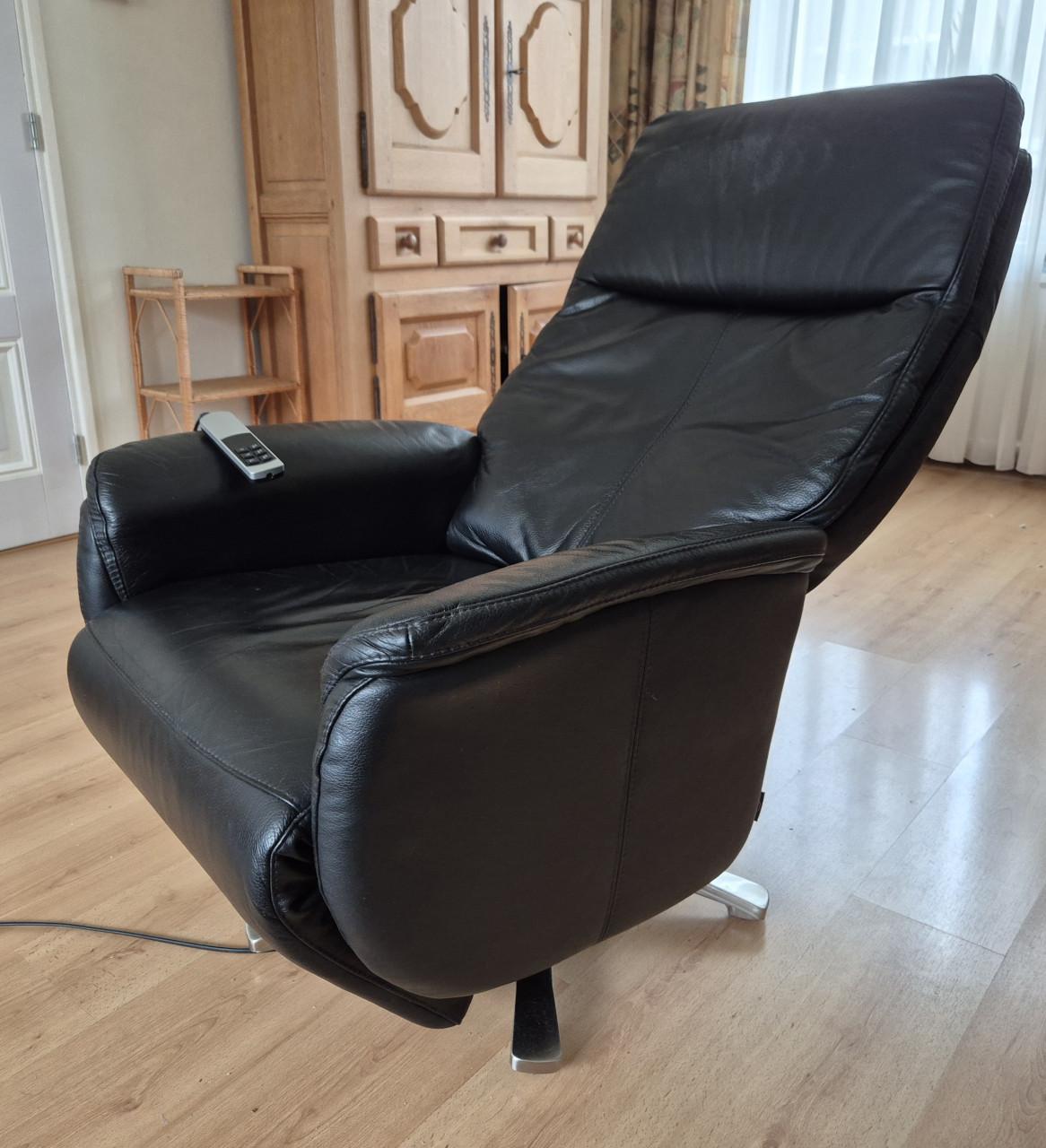 Electrisch verstelbare draaibare relaxstoel