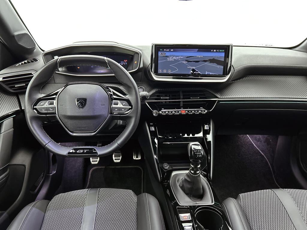 Peugeot 208 100 pk gt | rijklaar | camera | lm velgen | led koplampen |