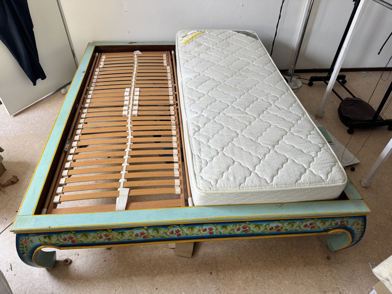 2 persoons bed met elektrisch verstelbare bodem