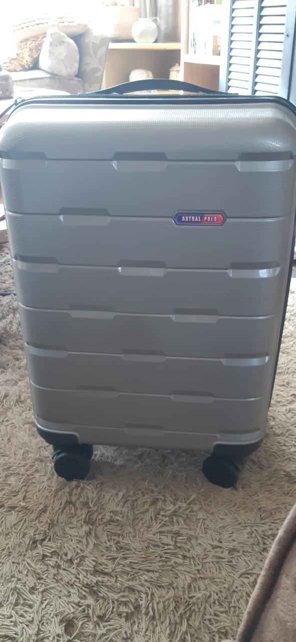 Nette rolkoffer /  trolley