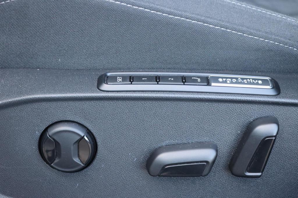 Volkswagen Golf variant 1.0 tsi life business 110pk