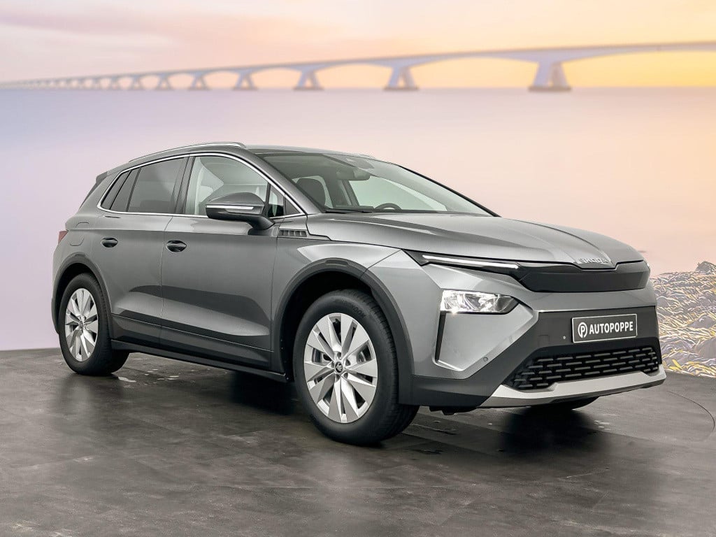 Skoda Elroq business edition tour elektromotor 210 kw / 286 pk