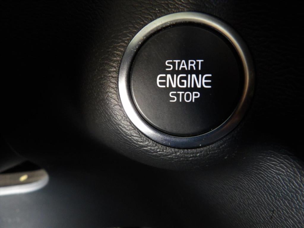 Volvo XC40 t5 plug-in hybrid 262pk aut plus dark