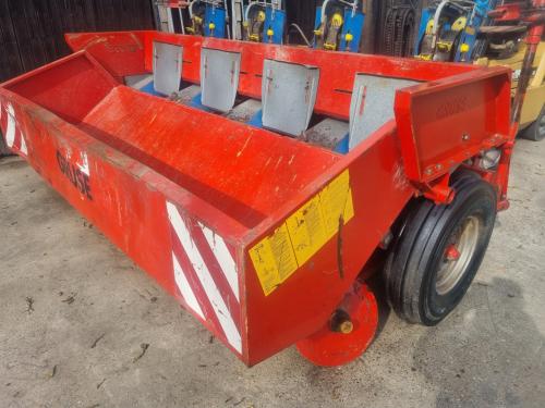 AARDAPPEL PLANTER/POTER GRUSE