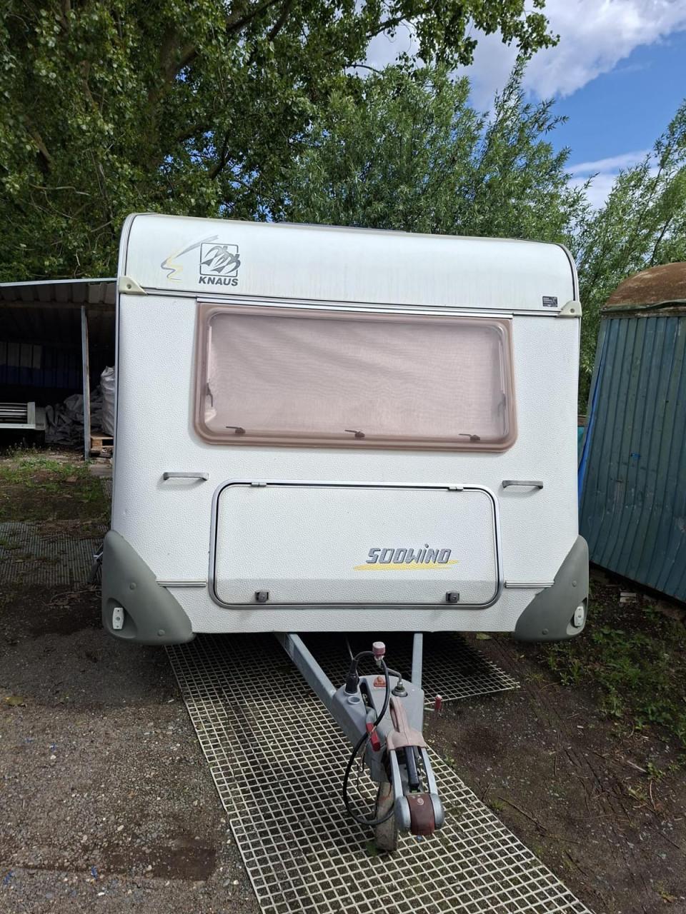 Knaus caravan Sudwind 450 TF 2002