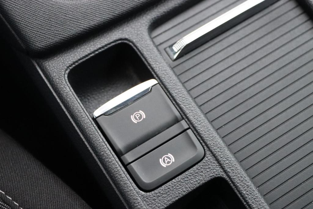 Skoda Octavia combi 1.4 tsi iv style 204pk dsg6