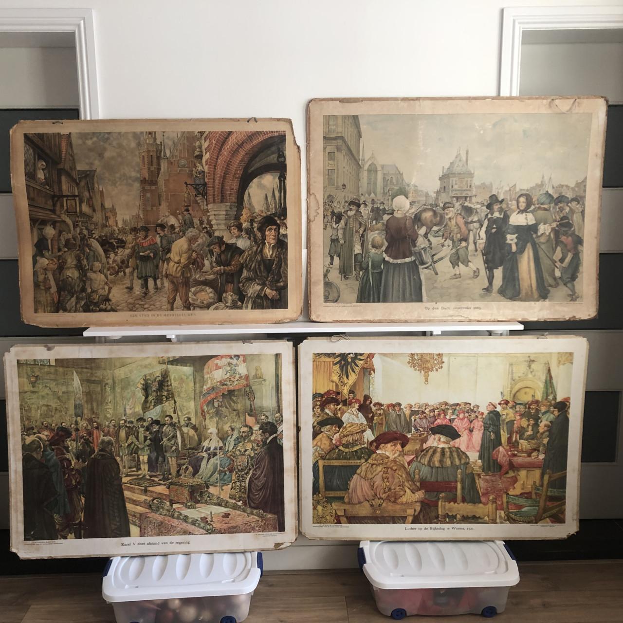Diverse oude wandplaten / schoolplaten 10 euro p.s.
