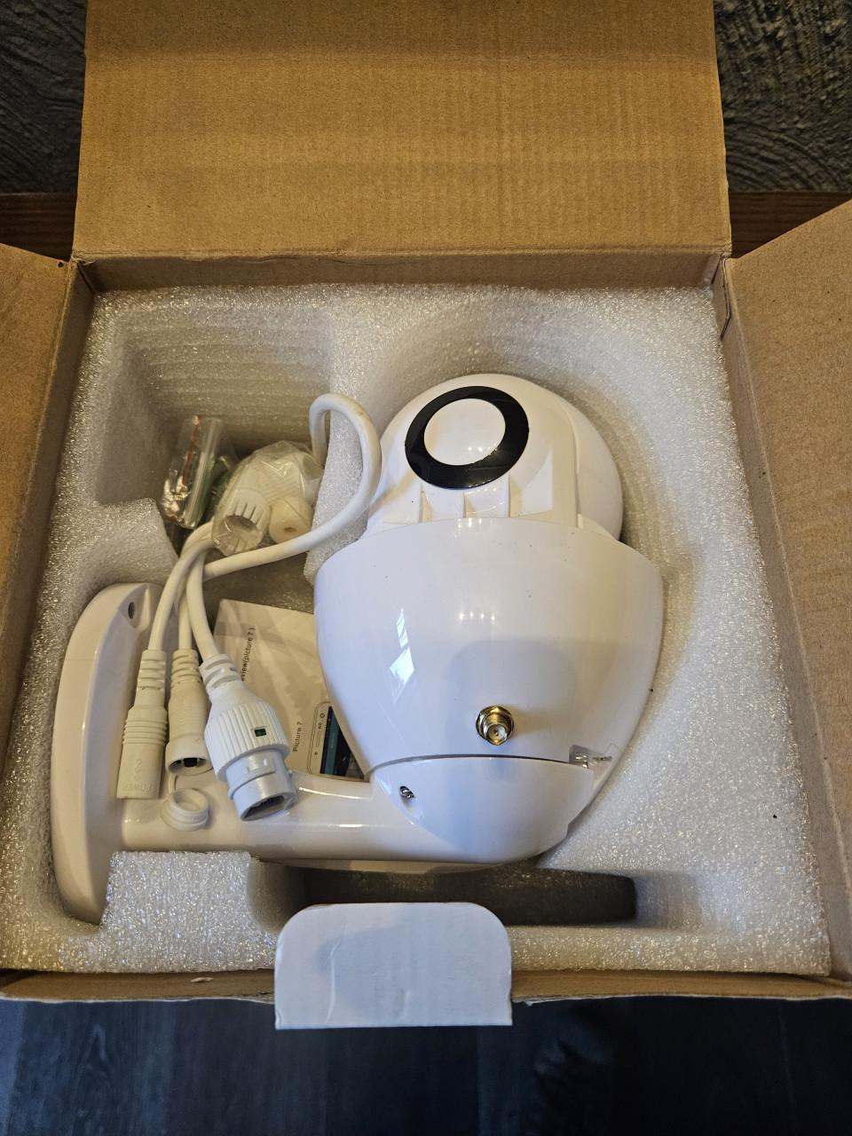 Nieuwe WiFi Smart Camera - Buitenbeveiliging mooie staat