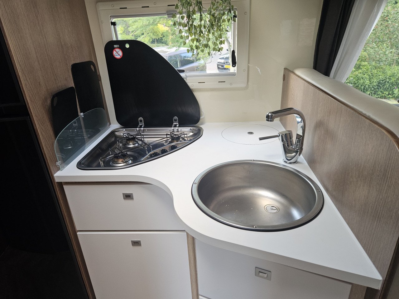 Mclouis MC4 60G half integraal camper