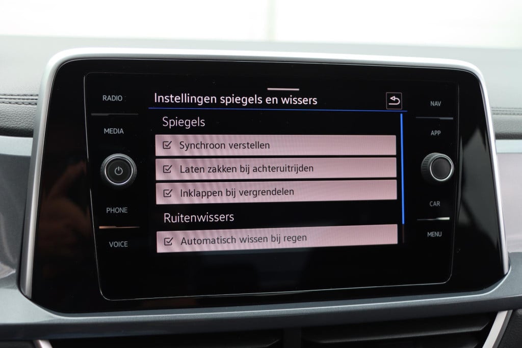 Volkswagen T-roc (gp) 1.5 tsi style 150pk dsg7