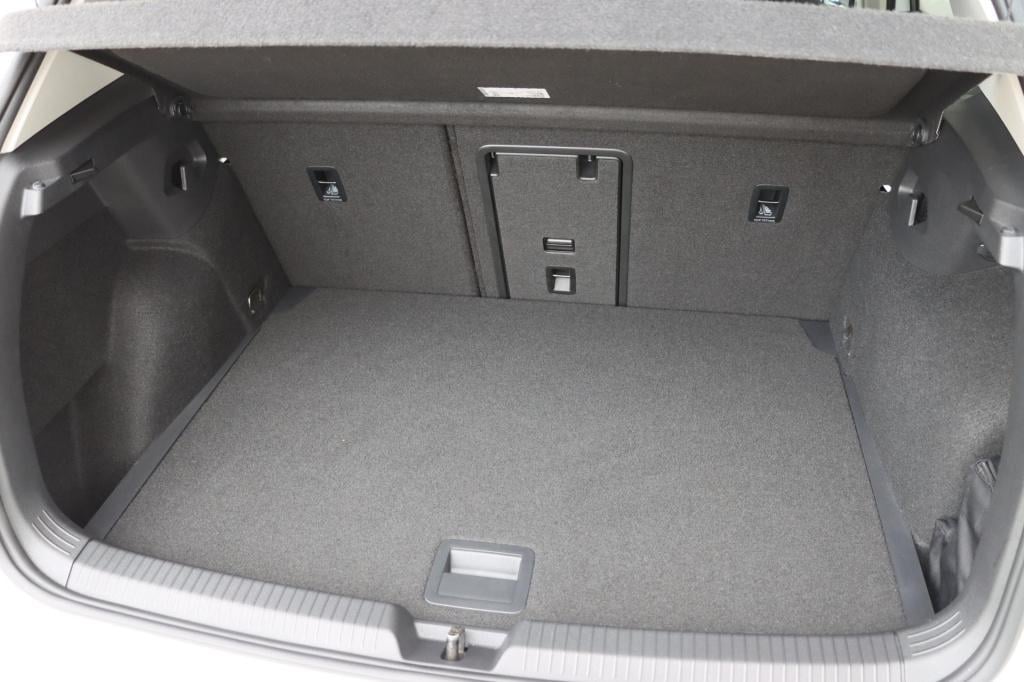 Volkswagen Golf 1.0 tsi life business 110pk
