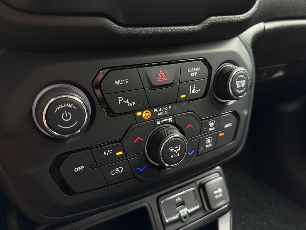 Jeep Renegade 1.0t limited // stoel en stuurverwarming // carplay //