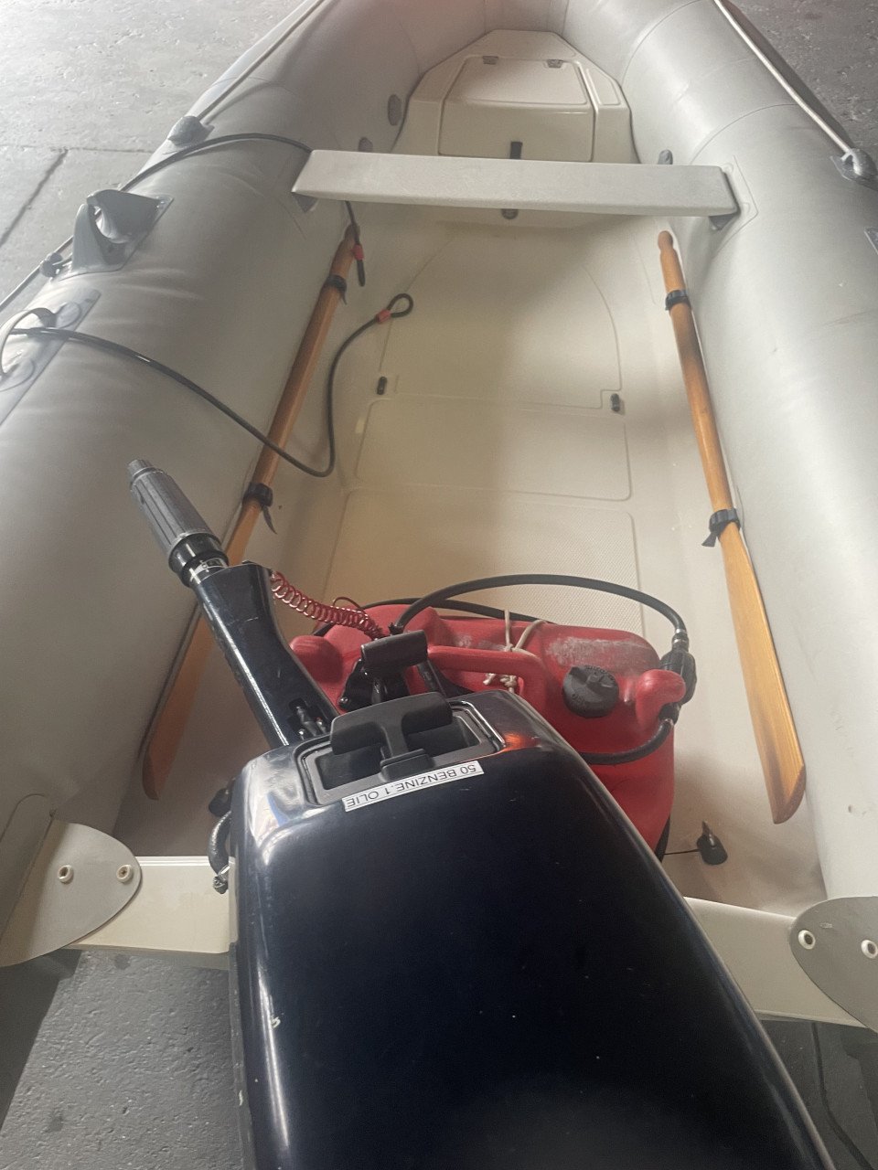 Avon rib 3.40 met 9.9 pk buitenboordmotor