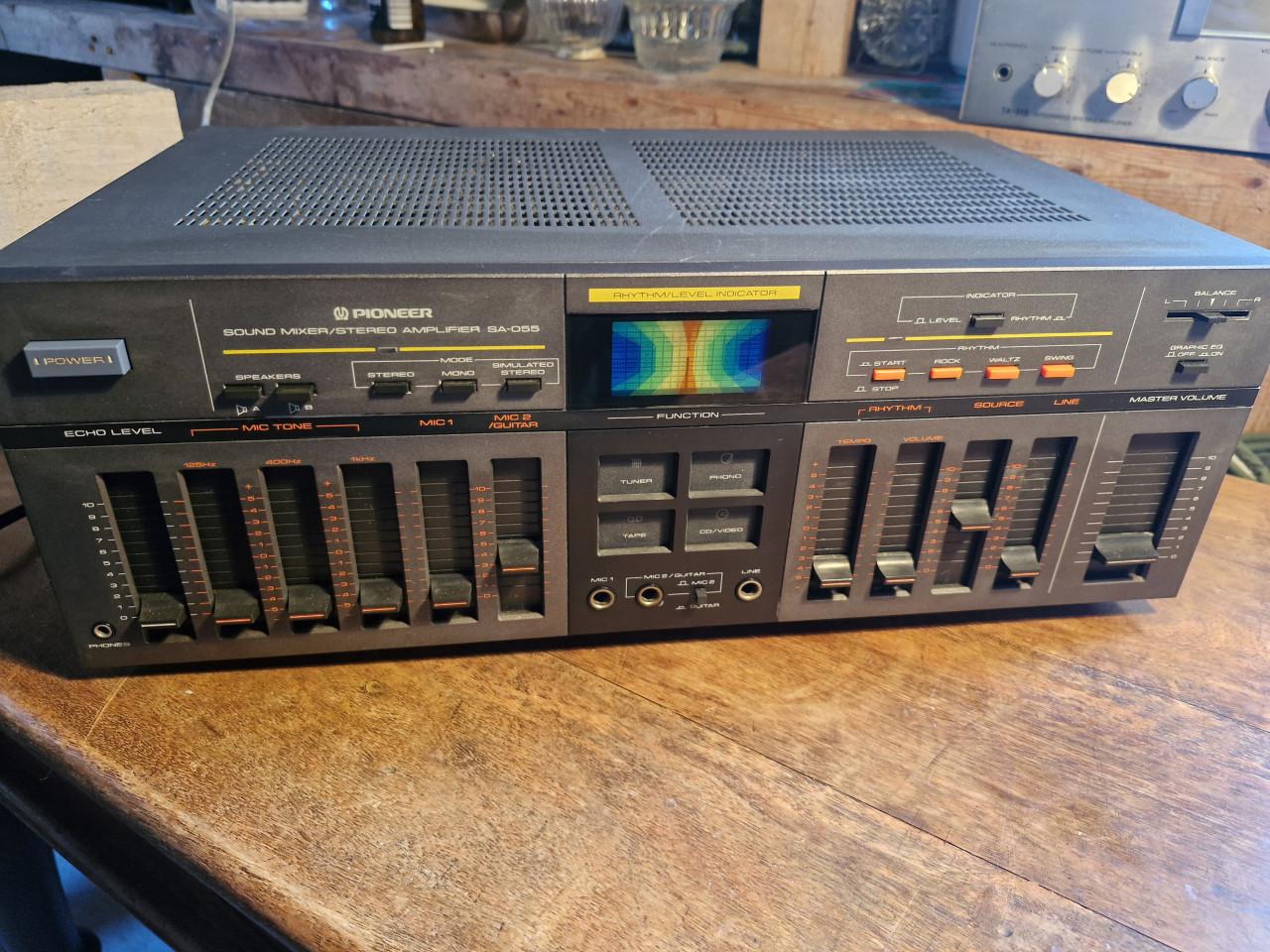 Te koop Pioneer SA-055 sound mixer/Stereo Amplifier