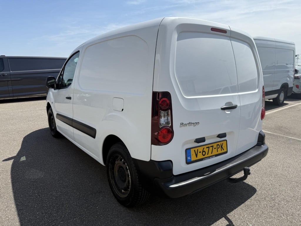 Citroen Berlingo 1.6 bluehdi 75 club | cruise control | trekhaak | a/c