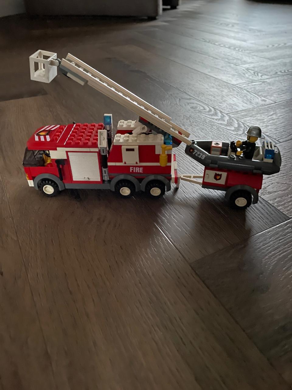 Lego City: Fire truck 7239