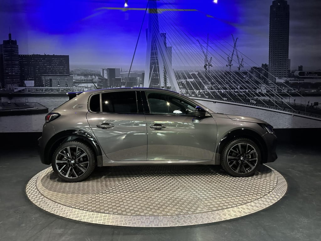 Peugeot 208 136 e-dcs6 gt *automaat*navi*appconnect*camera*