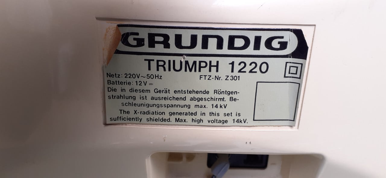 Vintage tv tje grundig