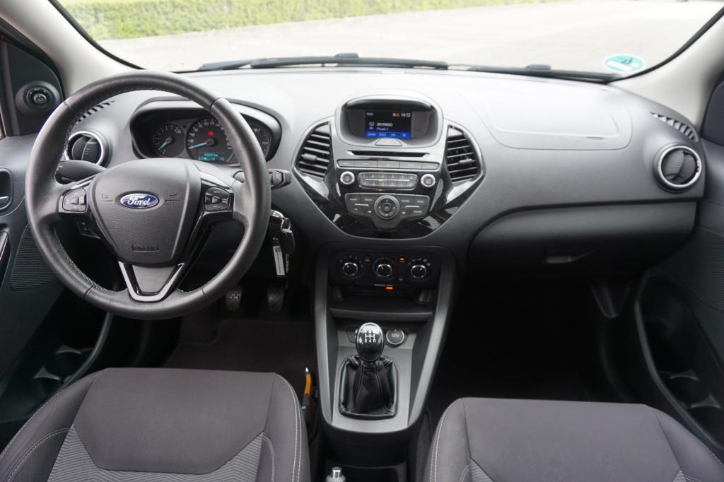 Ford KA ka+ 1.2 trend ultimate airco / cruise / parkeers. / bt / trekhaak /