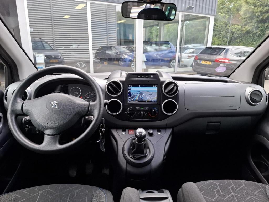 Peugeot Partner tepee mpv 110 style airco/nav/trekhaak