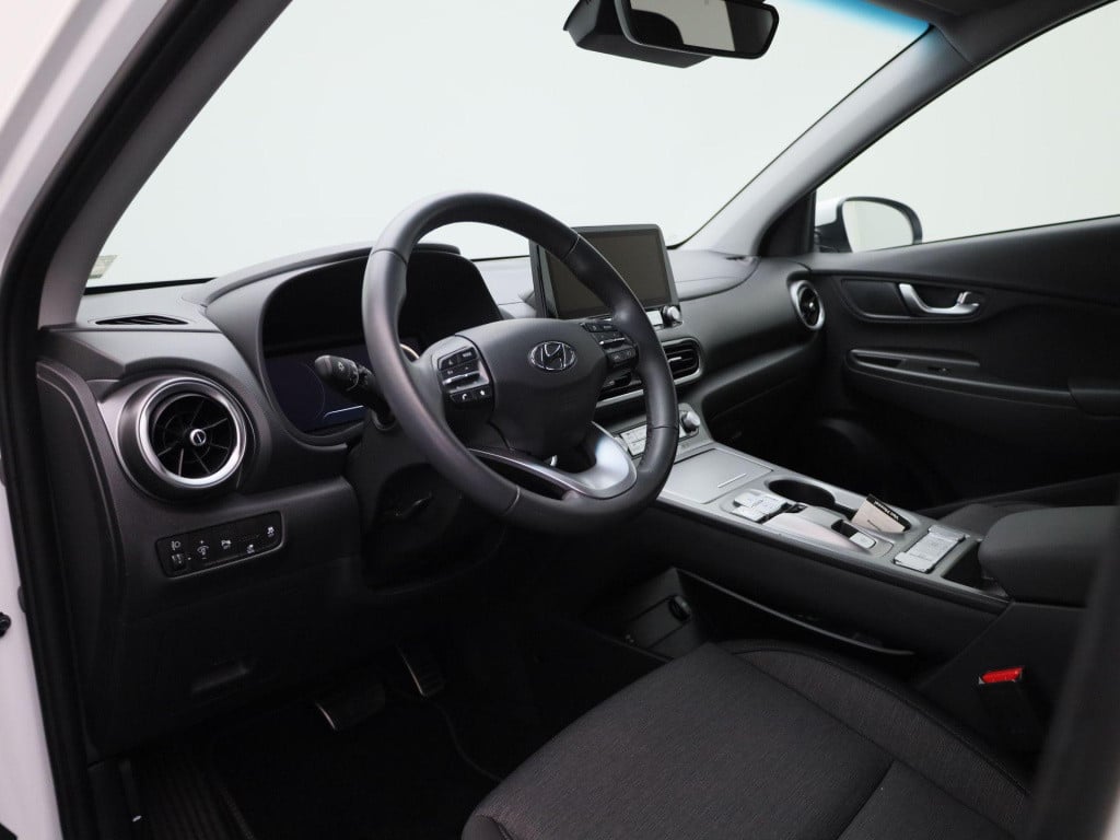 Hyundai Kona ev fashion 39 kwh