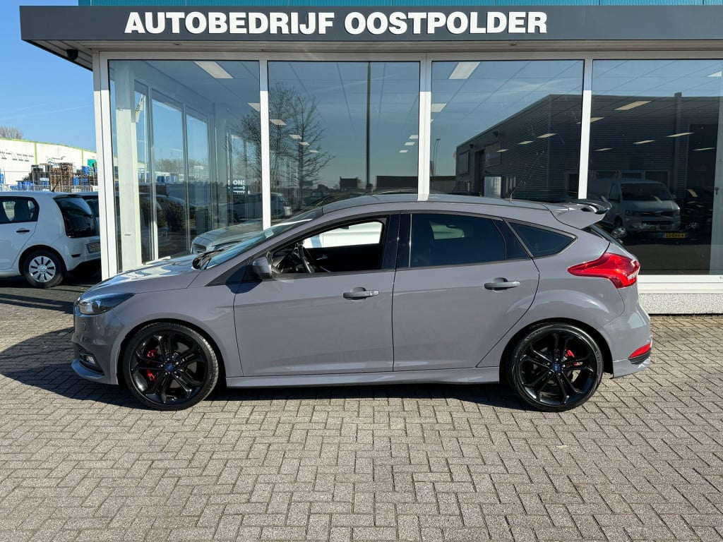 Ford Focus 2.0 st-3