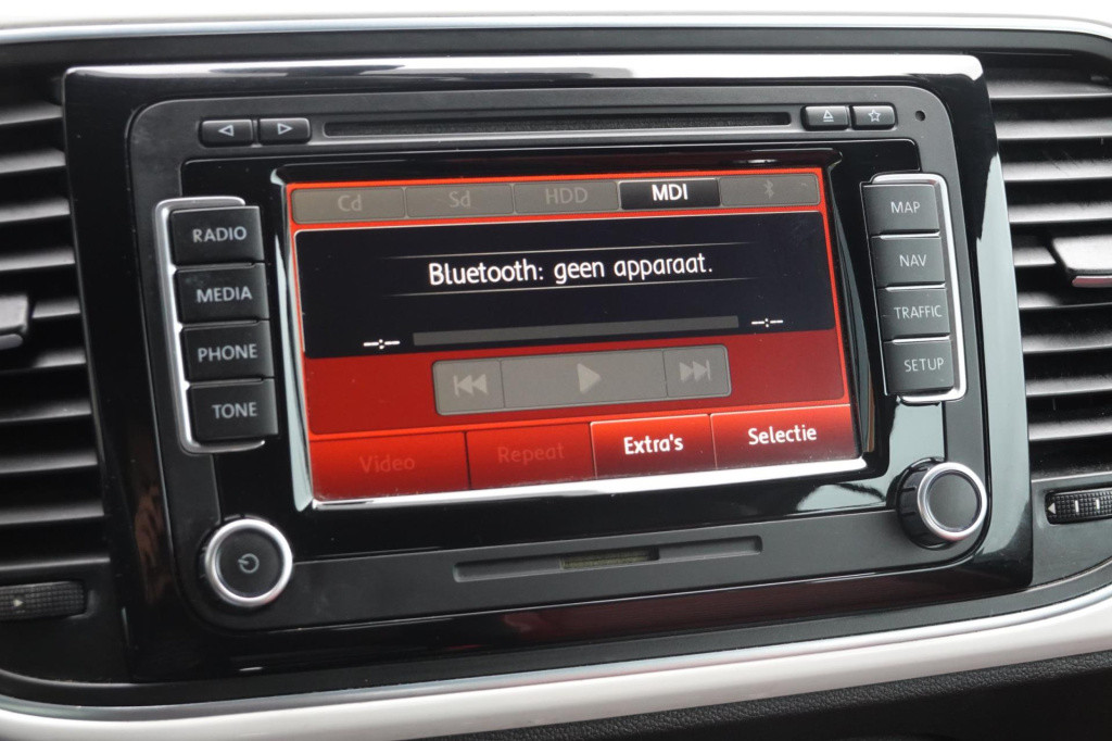 Volkswagen New Beetle cabriolet 1.4 tsi sport