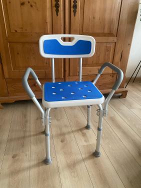 DOUCHE STOEL VERSTELBAAR