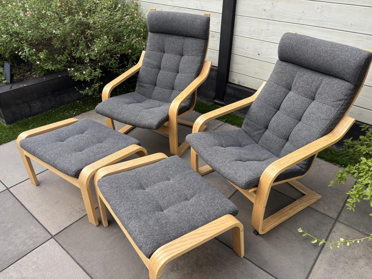 2 Fauteuils met voetenbankje
