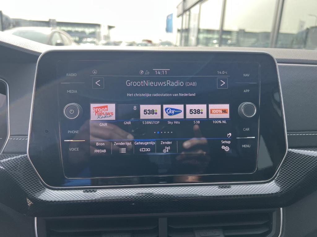 Volkswagen T-cross 1.0 tsi 116pk dsg-7 r-line , trekhaak , carplay