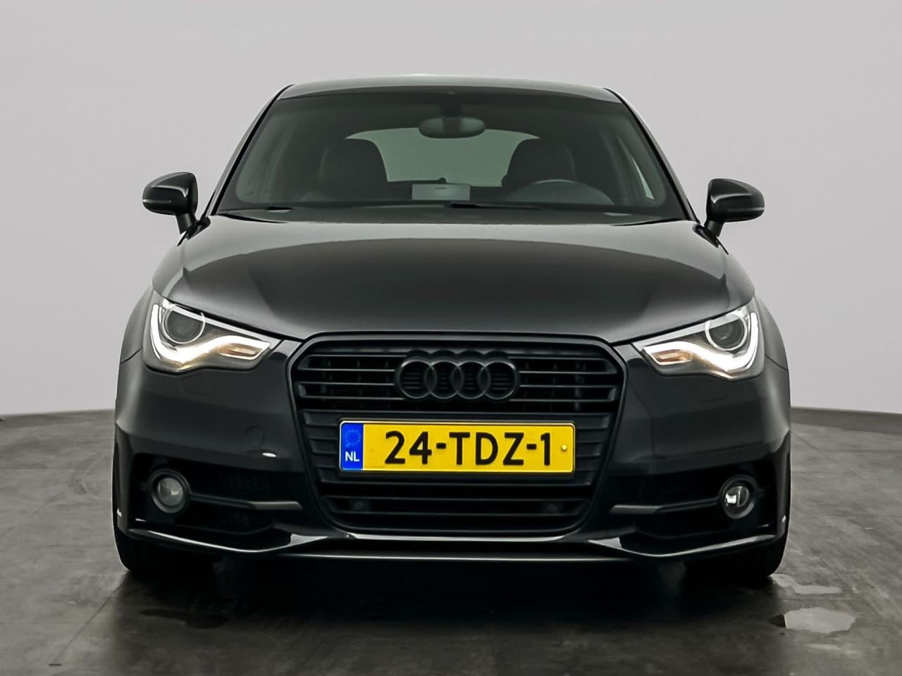 Audi a1 1.2 Tsfi / 3x S line / Xenon / navi / cruise