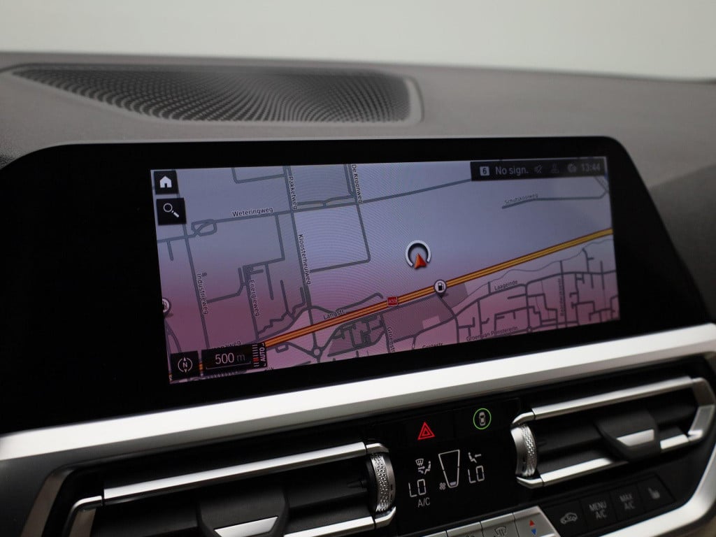 BMW 3-serie touring 318i business edition plus | automaat | lmv | panorama 