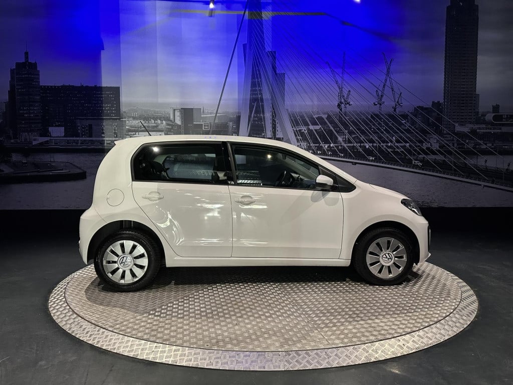 Volkswagen UP! 1.0 bmt move up! *camera*pdc*cruise*