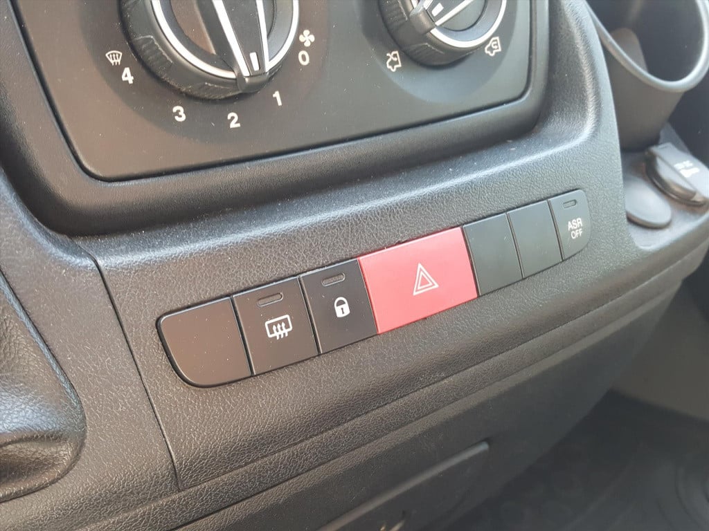 Peugeot Boxer gb 333 hdi-110pk xr profit+ l2h1 3-zits navi | kastinbouw | i