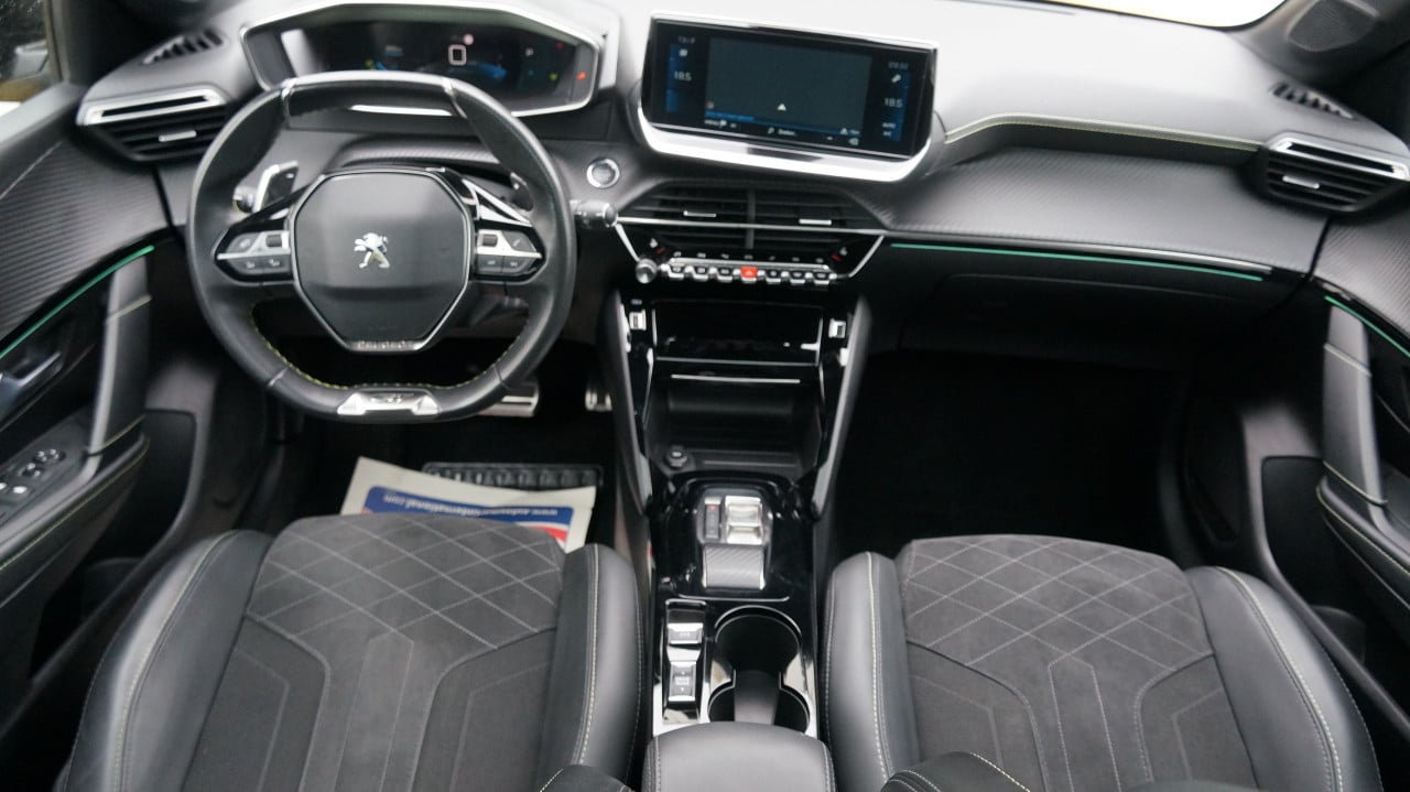 Peugeot 208 1.2 PureTech GT Pack rijklaar incl garantie