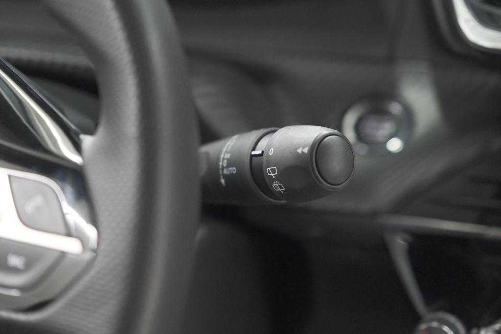 Peugeot 2008 puretech 130 eat8 gt | camera | parkeersensoren | apple carpla