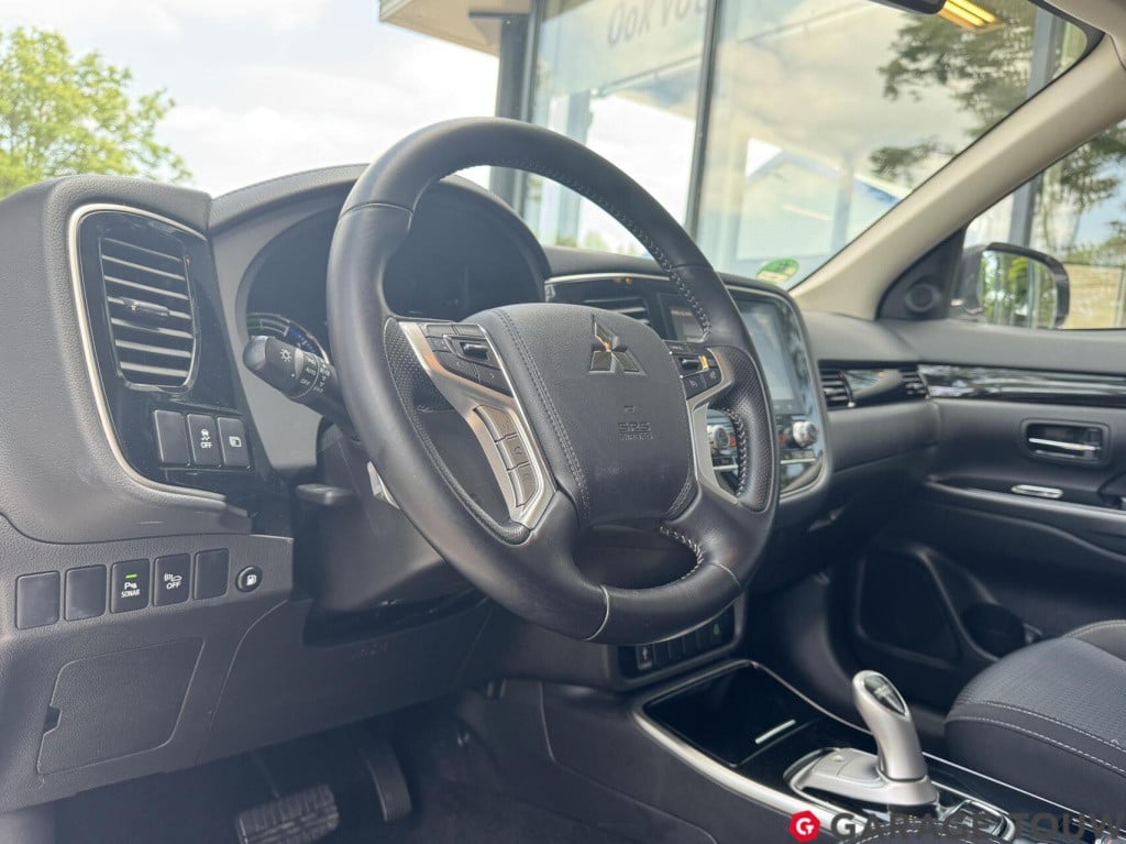 Mitsubishi Outlander 2.4 phev pure+ afn.trekhaak + winterset