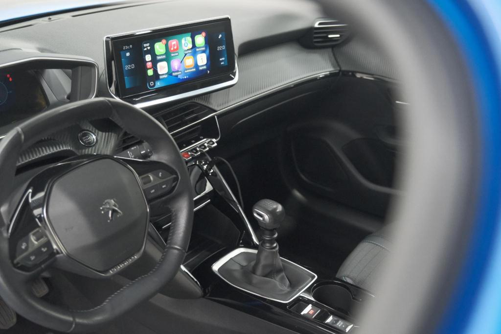 Peugeot 208 puretech 100 allure | trekhaak | camera | apple carplay | navig