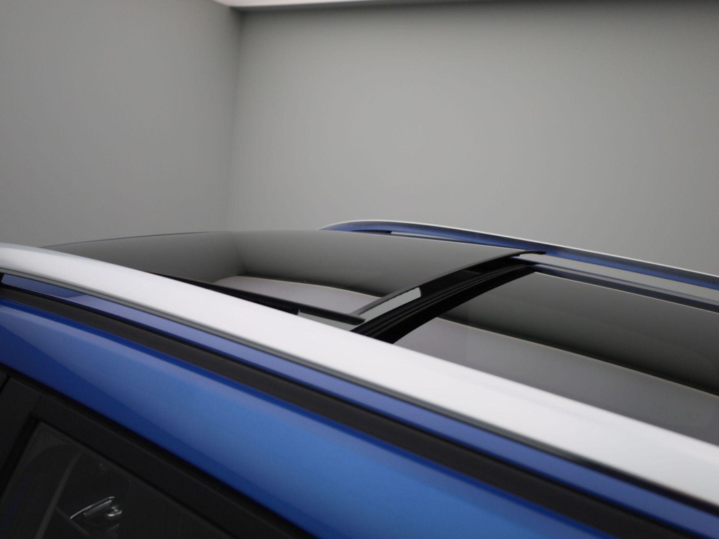 MG Zs-ev luxury 45 kwh | automaat | panoramadak | lederen bekleding | achte