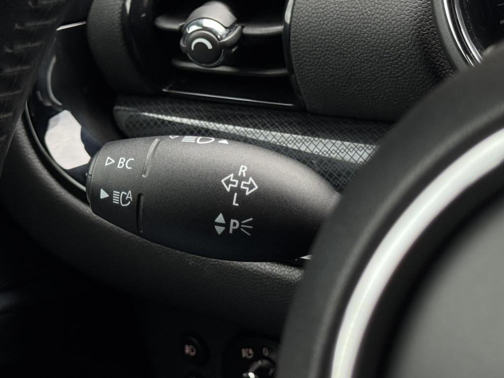 Mini Clubman mini 1.5 one chili vol-leder, véél opties + nl-auto!