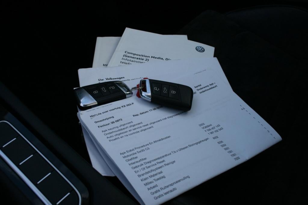 Volkswagen Passat variant 1.4 tsi gte connected series plus
