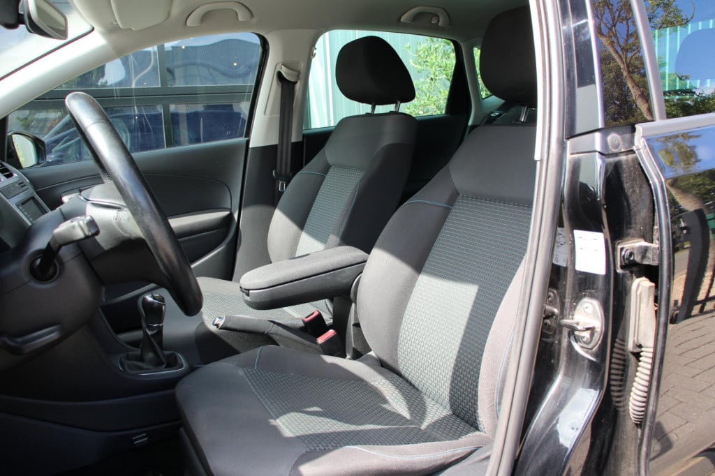 Volkswagen Polo 1.4 tdi bluemotion - cruise - navi - airco - org nl - euro 