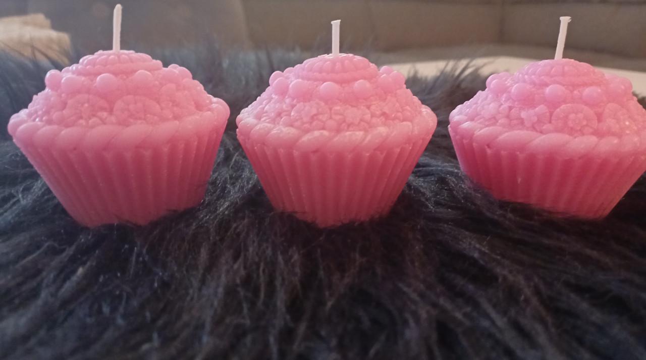Zeeuwe knop kaarsje in cupcake vorm