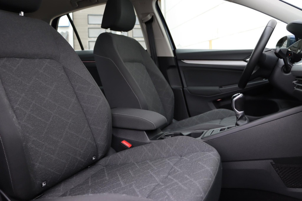 Volkswagen Golf 1.5 tsi life business 130pk