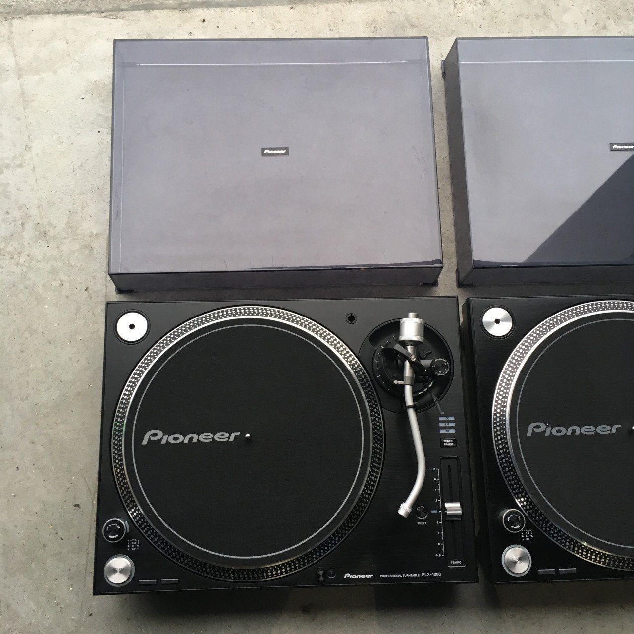 2 x Pioneer PLX 1000 dj draaitafels samen 995 euro SL 1210