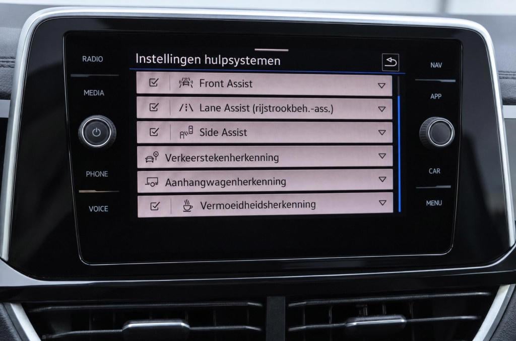 Volkswagen T-roc 1.5 tsi r-line business 150pk dsg7